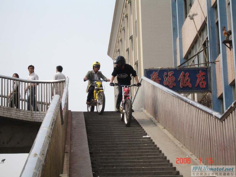 小玩慢爬.
