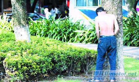 只要不害臊处处能撒尿