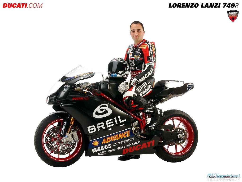 DUCATI双摇臂双凸轮气门。