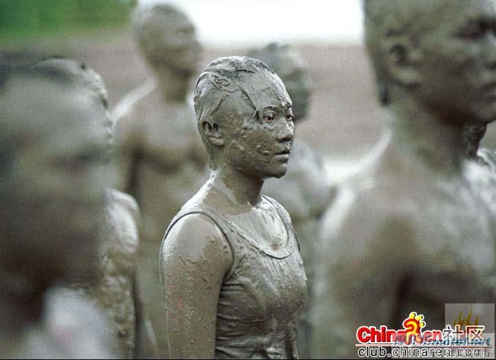 为中国女兵训练后的照片
