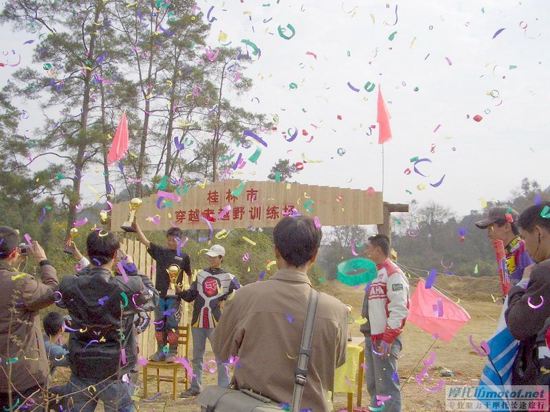 今天我们的训练基地开业了~~精彩赛事不容错过