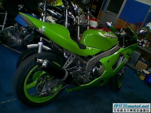 [灌水]恭贺北郊迅雷周展兄弟娶了ZXR400R