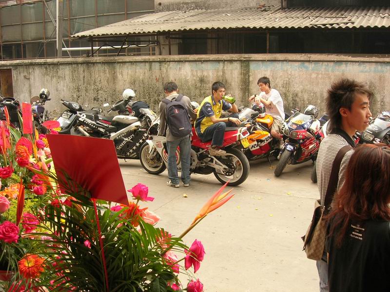 [贴图]新动力--开张花絮