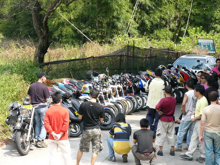 2006年10月06日国庆节&中秋节广州车友南昆山聚会暨“迎战全面禁摩大合照”！