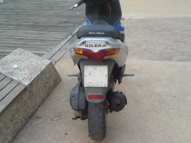 深圳出售意大利02年SP GILERA180CC 2冲水冷绵羊