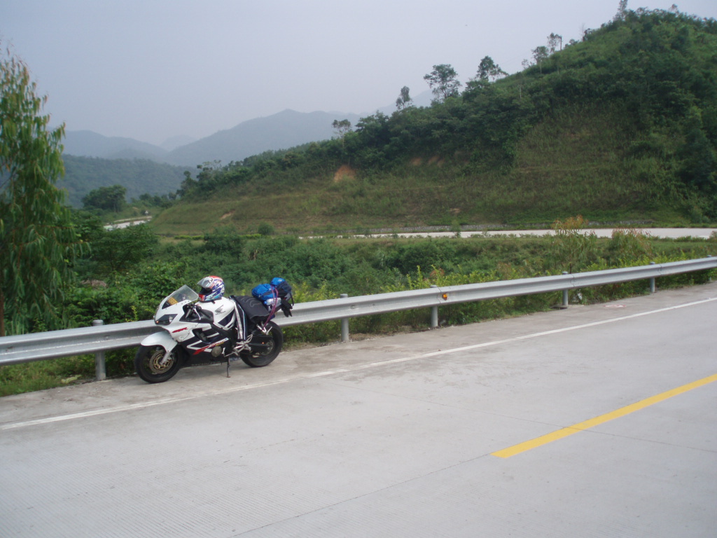 为了山路跑海南