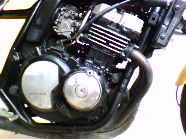 广东开平8300元出售CB400一台(大图来了)