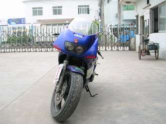 FZR400