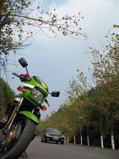 ZRX国庆单骑山路102公里...