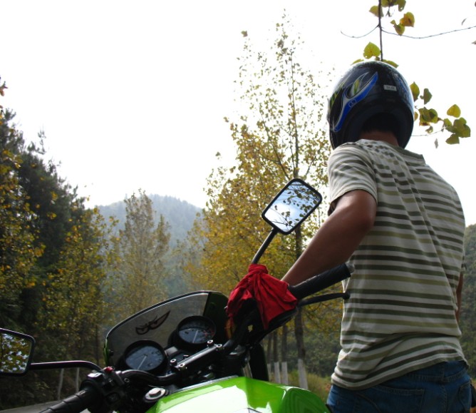 ZRX国庆单骑山路102公里...
