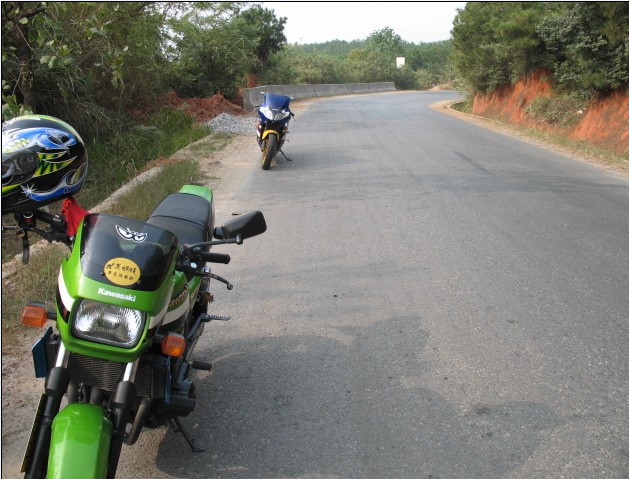 ZRX国庆单骑山路102公里...