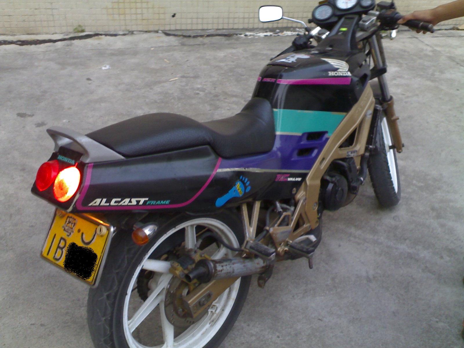 广东台山，降价贱卖 NSR 125一台，只卖1600（可代收货款）