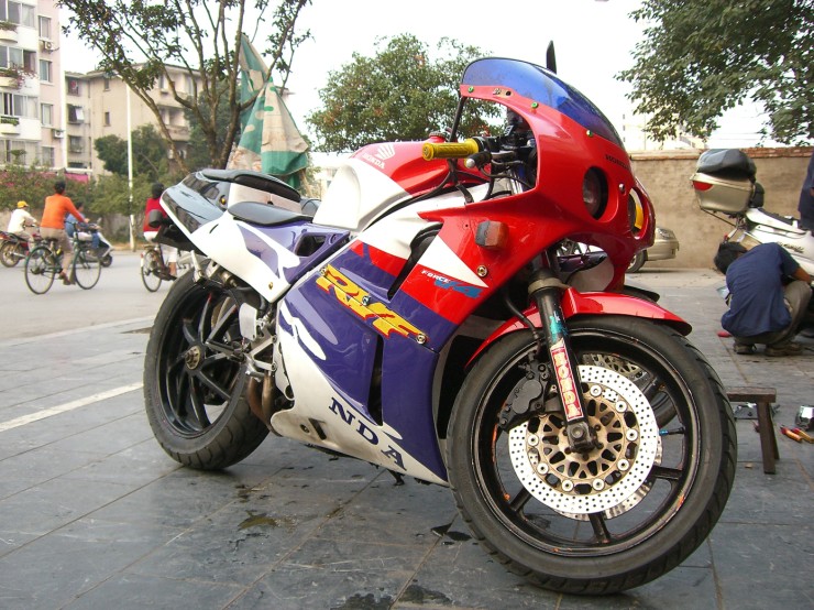 广西桂林出售自用爱车```VFR NC30