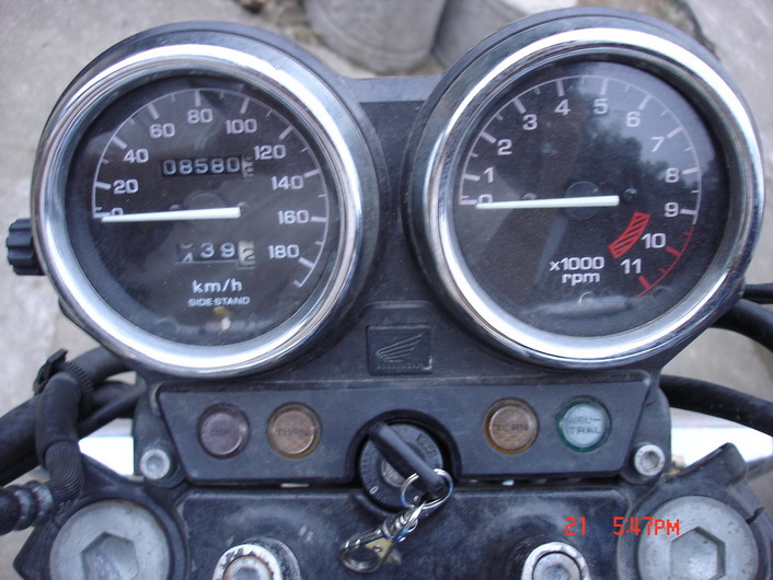 转让精神97CB750一台，详细图片，车在广州