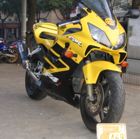 [原创]出售o2欧版 CBR600F4Ｉ　9.5成新,原版原漆