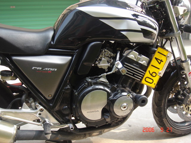 湖北仙桃市8500元出售真牌CB400！