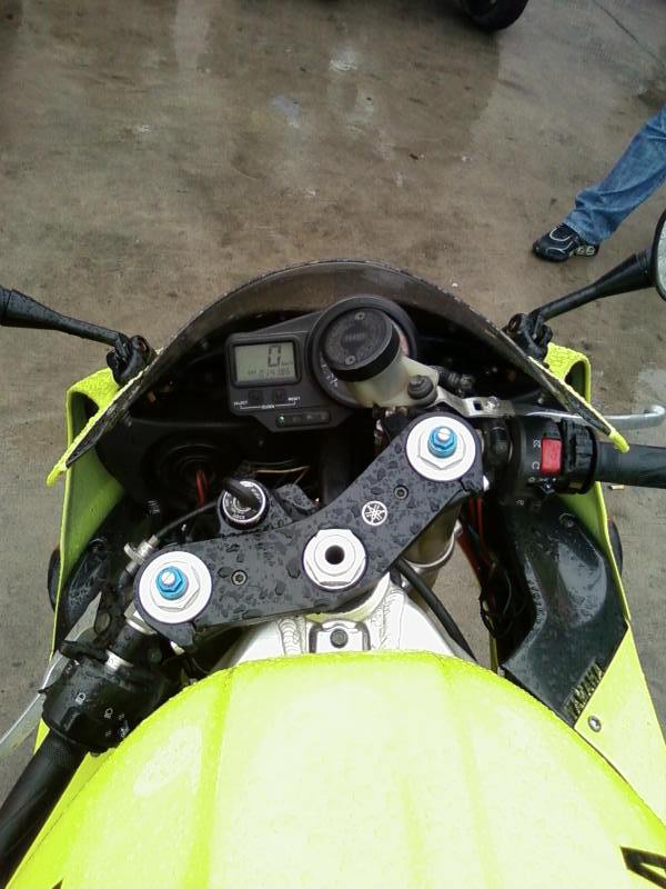 [转帖]顺德周身刀３５０００元出售YAMAHA 99 R1一台