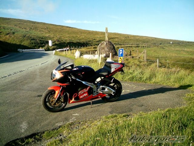 阿普力亚RSV1000Mille