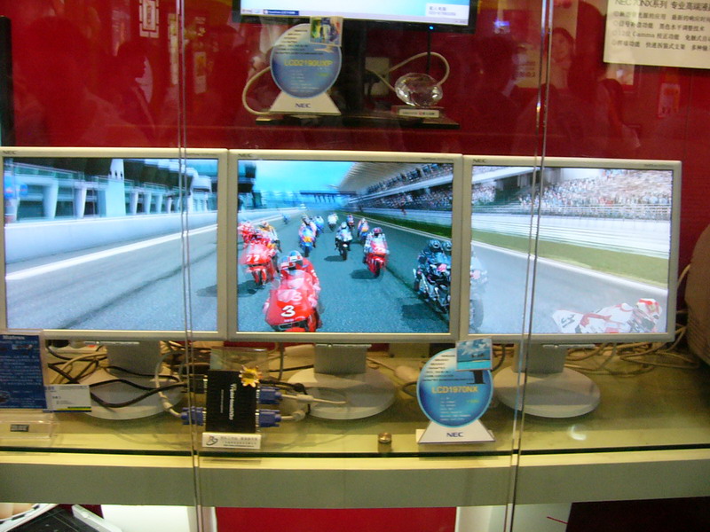 大家觉得这样玩MotoGP爽否？