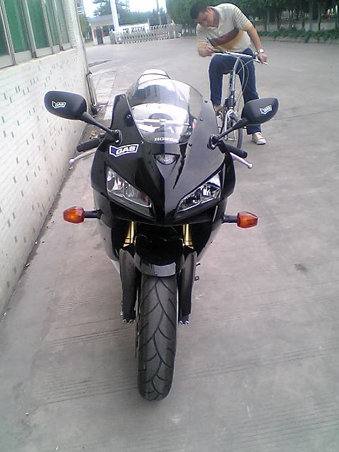 (能在马路上赢我的)南海0元卖HONDA 05CBR600RR