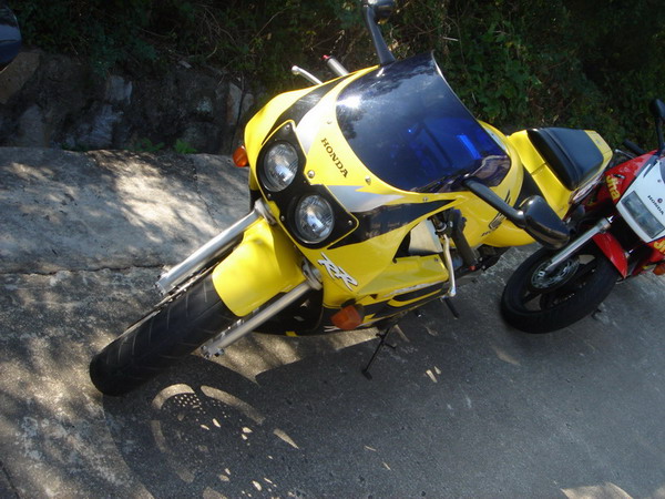 卖3台车:银翼,VFR30,CBR29