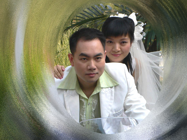 怒罗江闷伉俪 "婚纱" 谍照 (续)
