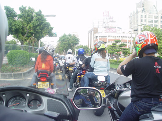 台灣電視台節目-大排摩托造勢