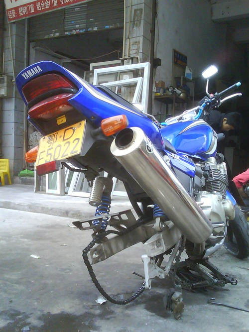 惠州出售98XJR400 1.35万和94CB400 0.66万