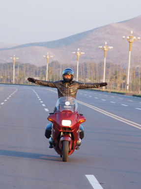 安徽淮北一口价5.8万卖BMW-R1100RT