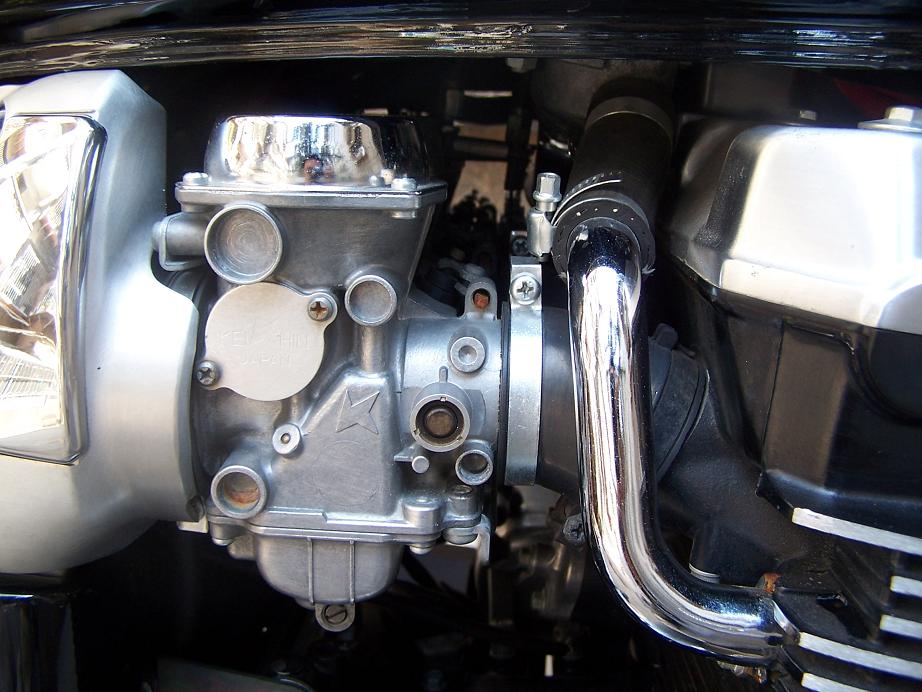 [原创]昆明地区出售HONDA X-4 价格.33000元