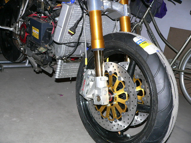 北京劲改的ＤＵＣＡＴＩ９８８Ｒ限量版