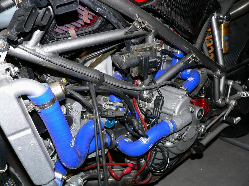 北京劲改的ＤＵＣＡＴＩ９８８Ｒ限量版