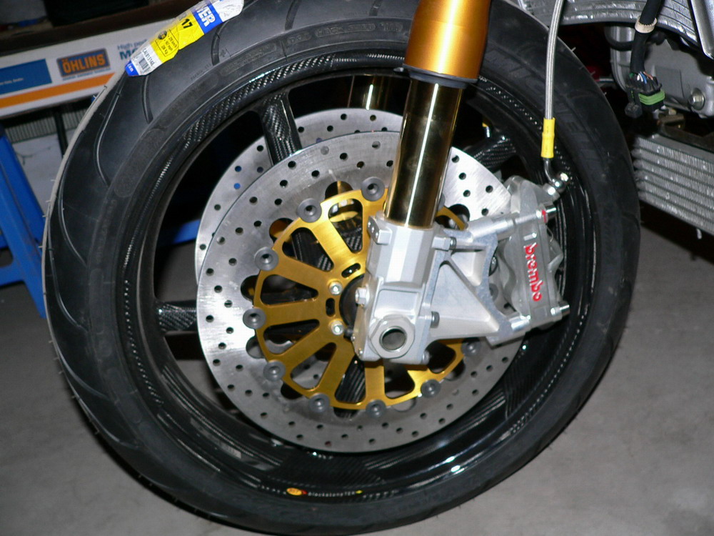 北京劲改的ＤＵＣＡＴＩ９８８Ｒ限量版