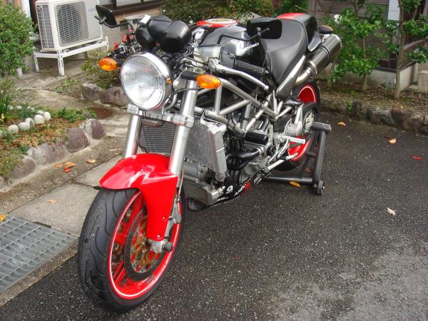 重型V2:ducati monster S4R