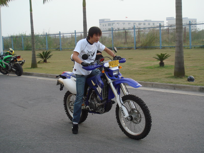↑↑↑↑↑感受江门大冶摩托特技队↑↑↑↑
