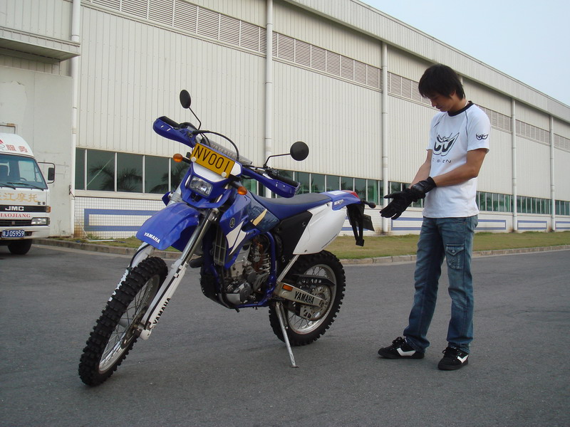 ↑↑↑↑↑感受江门大冶摩托特技队↑↑↑↑