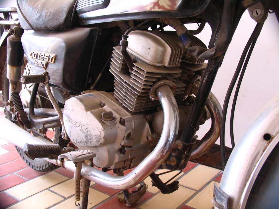 [注意]厦门￥2000出售HONDA-CD125T复古车