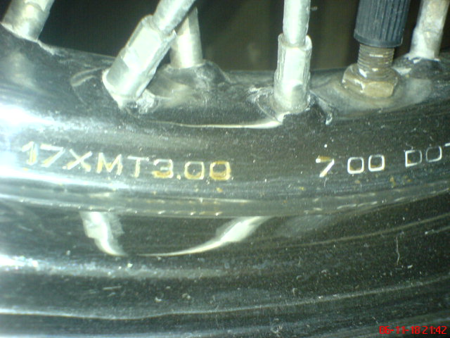 贵阳 27000元出售 03年沙都750cc