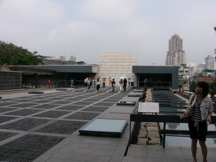 2006年11月18日第53届澳门格兰披治观赛（水塘看台B）两夜一日游！