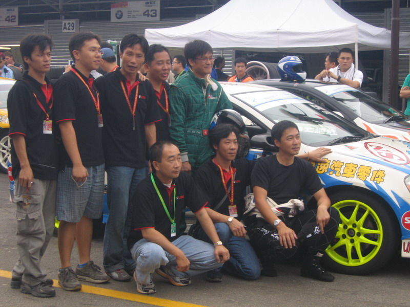 eOS6NrZq.jpg