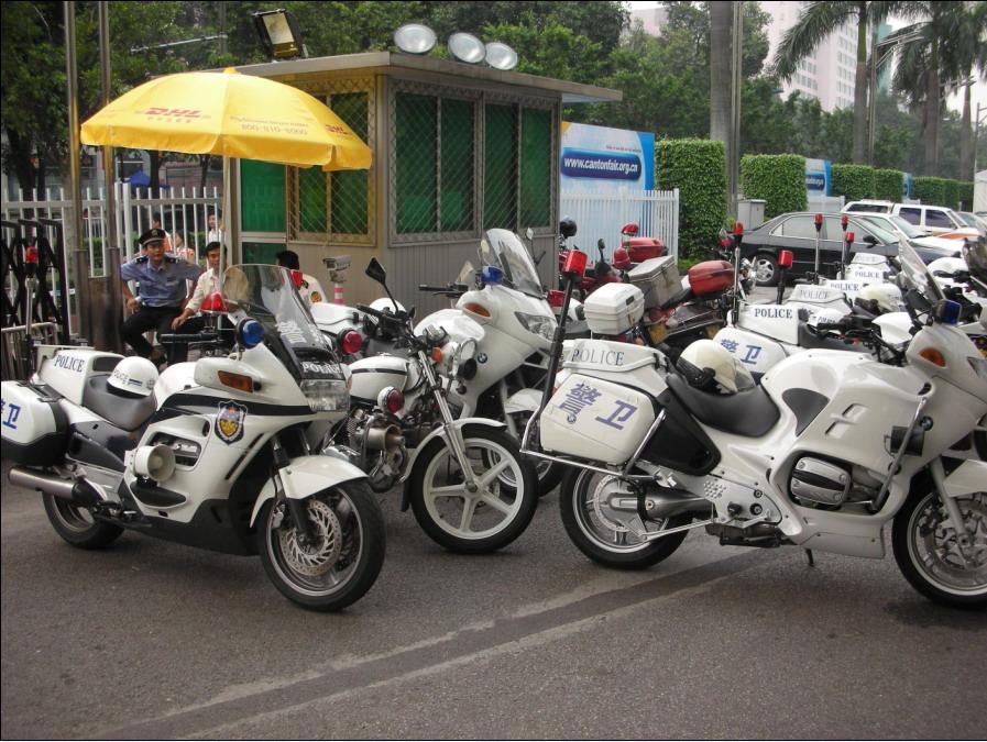 广州交警也出来哂马了~~~