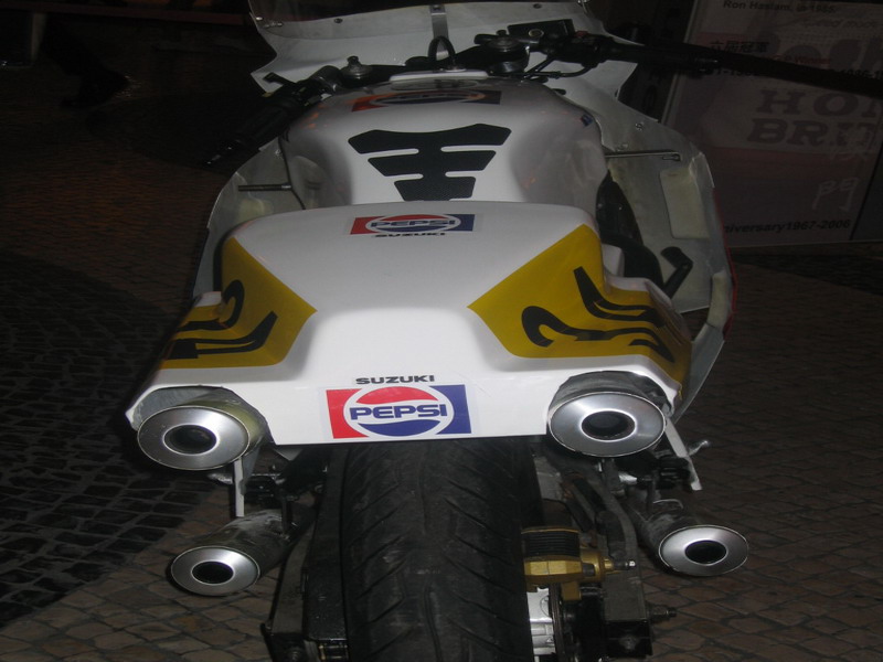 EmjP0m6i.jpg