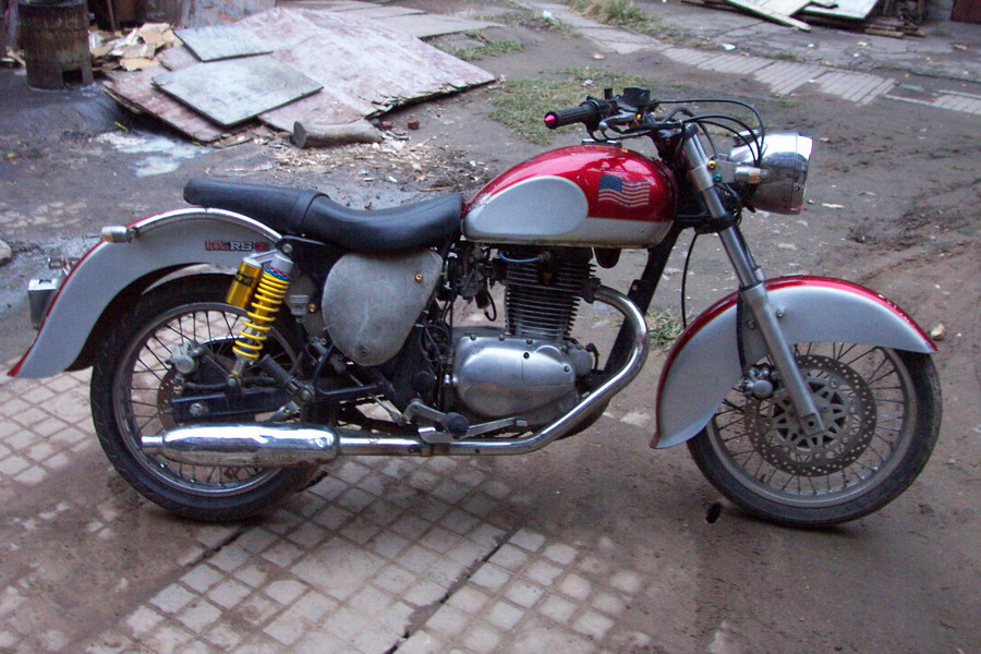 [推荐]武汉6800出售川崎复古250。