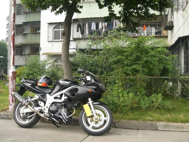 我的车~~~99SV650S