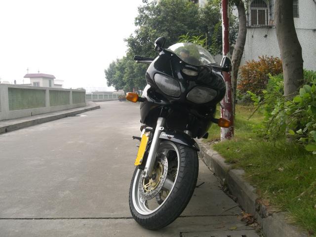 我的车~~~99SV650S