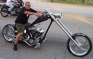 8.888万急贱卖０６年全新美国部件定制chopper!