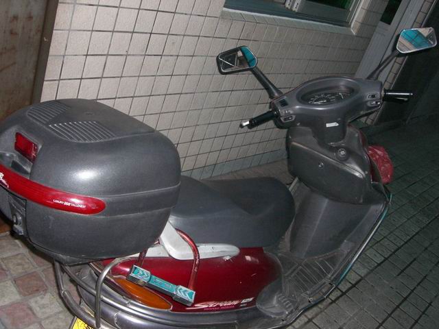 出售广州01牌真牌真证的五羊本田女装车