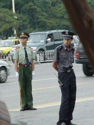 中国军人与警察的区别!