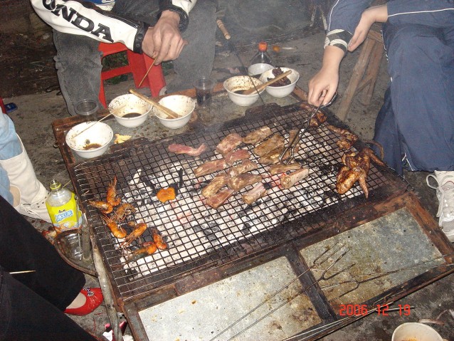 肥仔伟请吃烧烤````啊