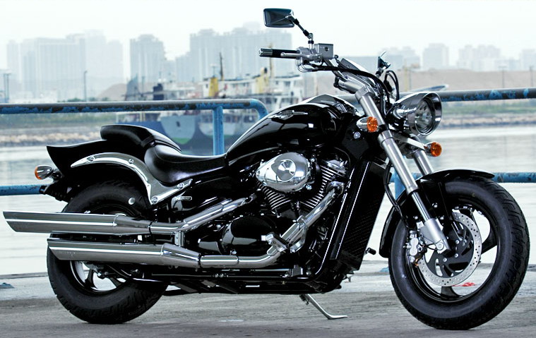 中量级的典范巡航车－－－2005 Suzuki Intruder M800